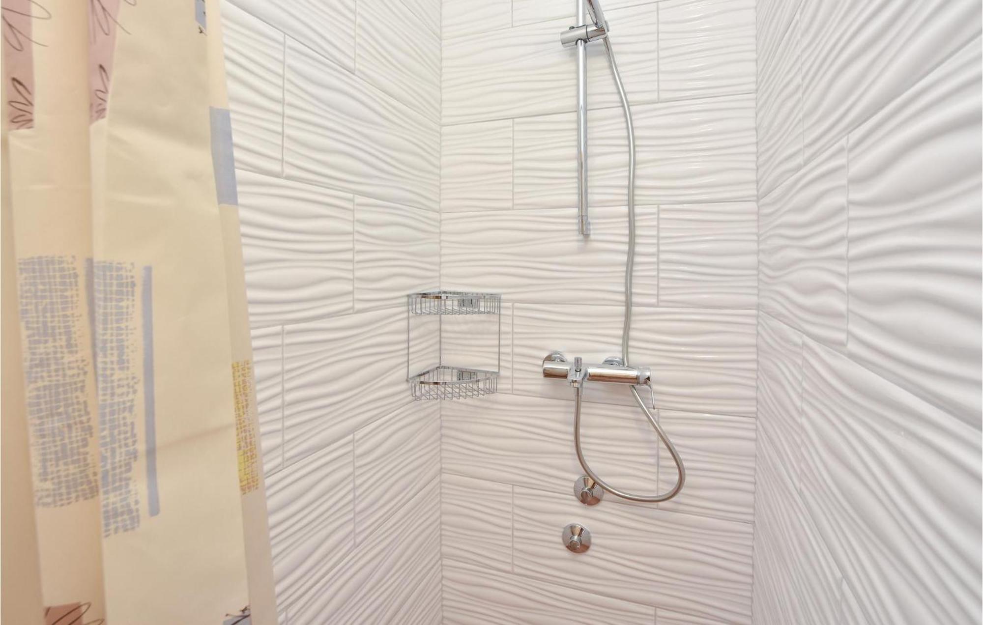 Nice Home In Grab With Wifi Extérieur photo