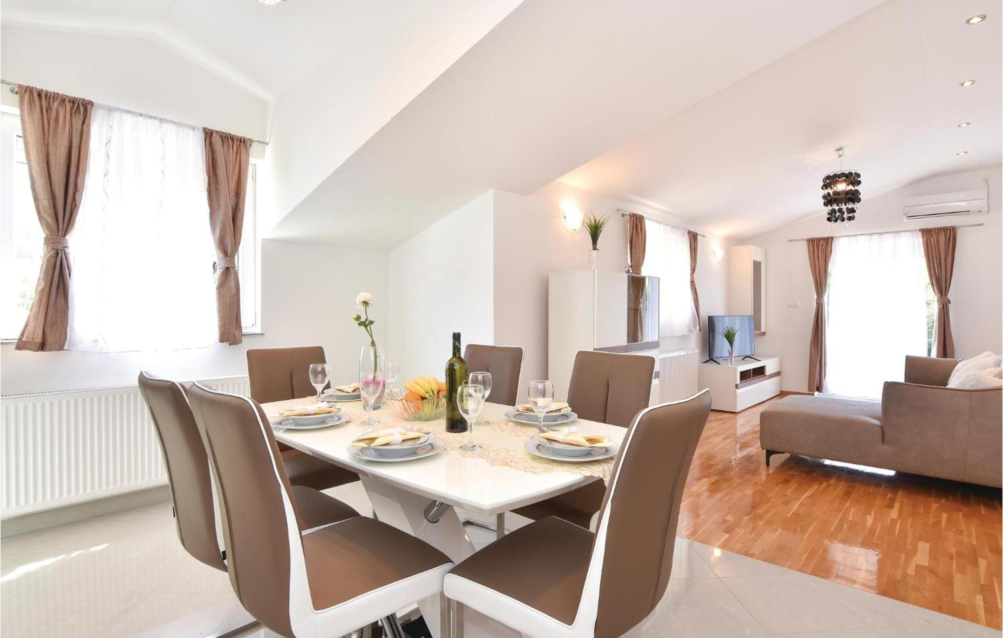 Nice Home In Grab With Wifi Extérieur photo
