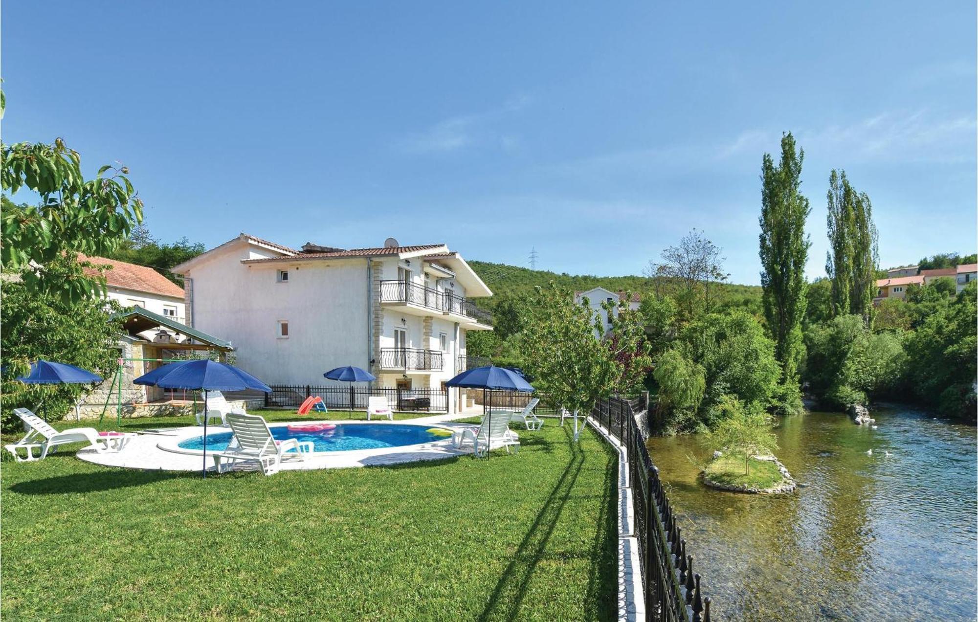Nice Home In Grab With Wifi Extérieur photo